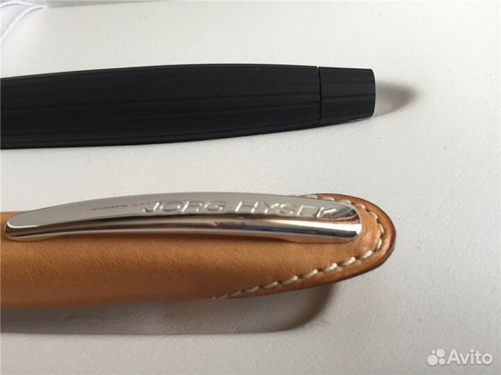 Ручка Jorg hysek kim