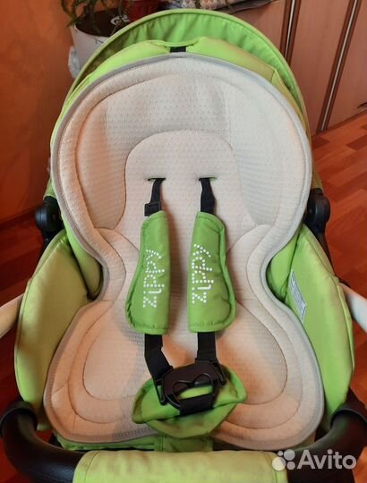 Детская коляска Zippy