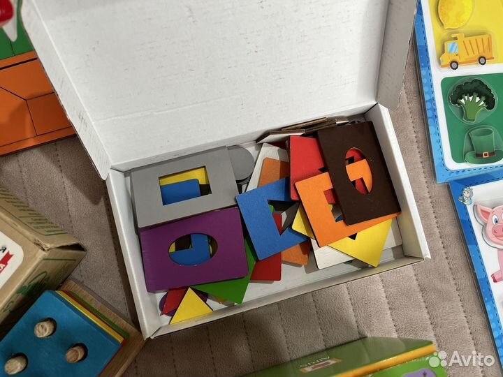 Развивающие игрушки пакетом для малыша