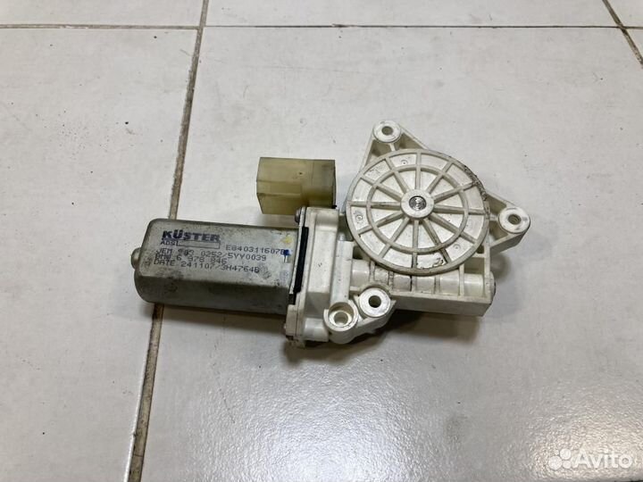 Моторчик стеклоподъемника BMW 1-series E87 E81