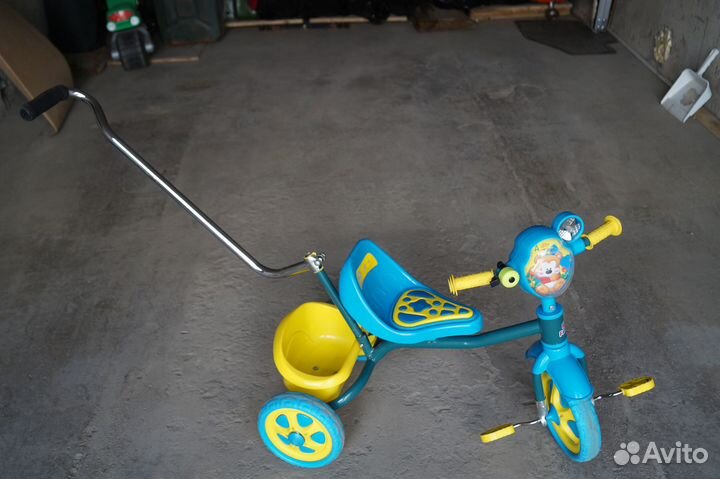 Трехколесный велосипед