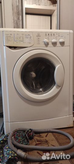 Стиральная машина indesit