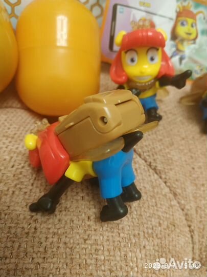 Киндер макси пчёлки