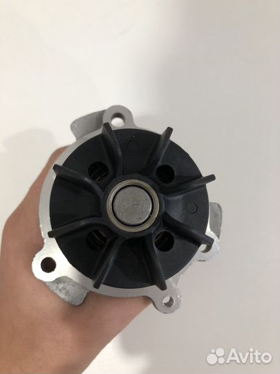 Водяной насос для автомобиля