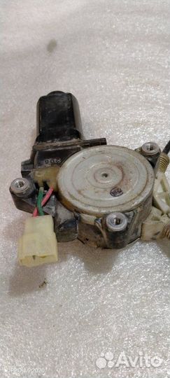 Стеклоподъемник передний правый Mitsubishi Montero