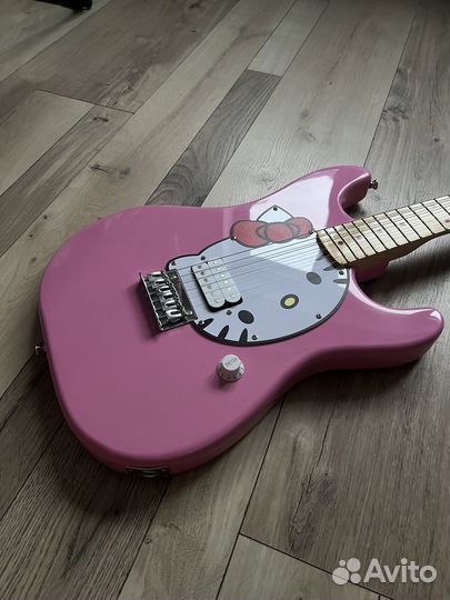 Электрогитара Squier Hello Kitty