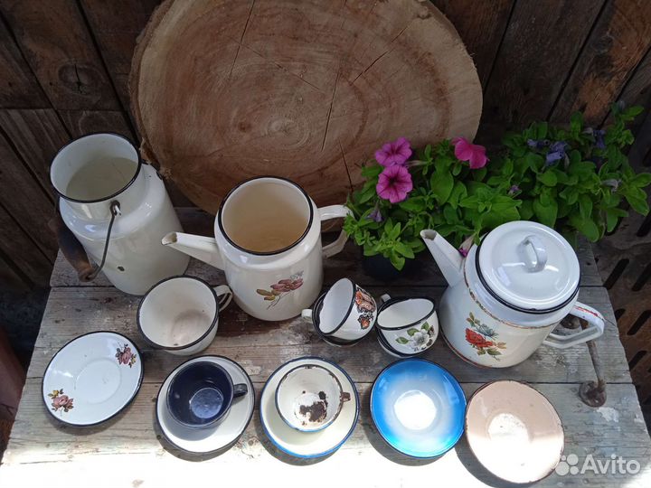 Кофейники СССР, чашки кофейные эмалированные