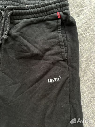 Спортивные штаны levis