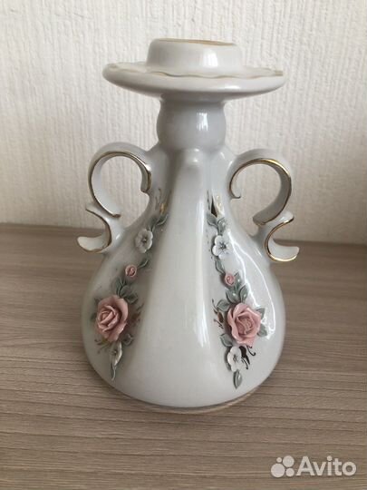 Подсвечник фарфоровый