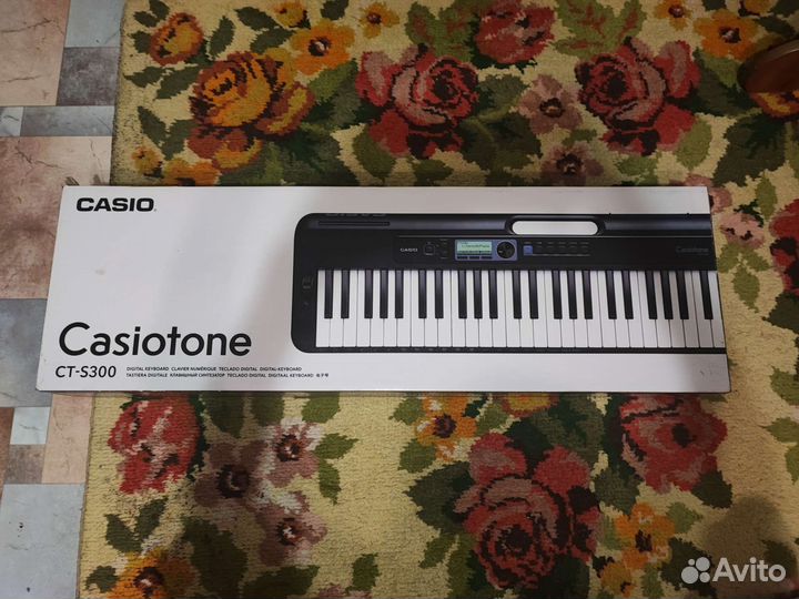 Клавишный синтезатор casio CT-S300