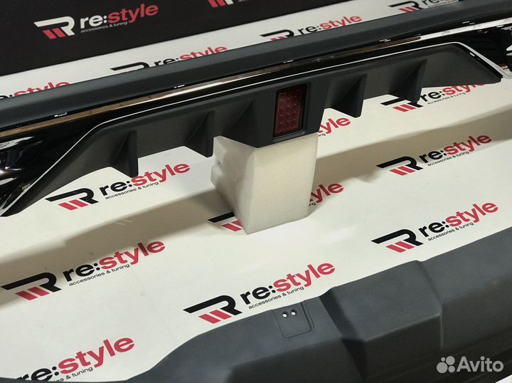 Обвес Toyota Land Cruiser 200 с16г Wald 9T7ZZS