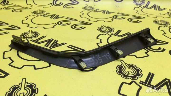 Накладка на торпедо декоративная левая Subaru