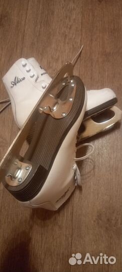 Коньки девочке 34р