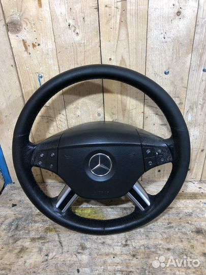 Руль кожаный Mercedes ML, GL W164, R W251 120244
