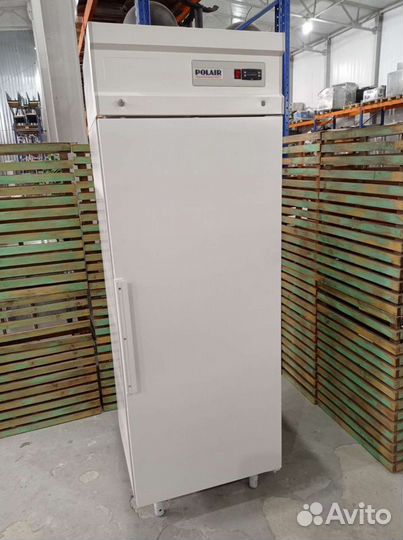 Холодильный шкаф polair
