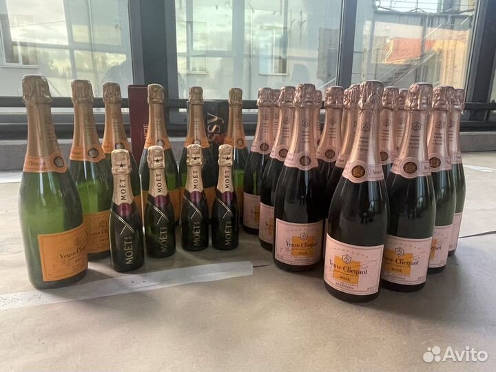 Муляж бутылок veuve cliecuot, moet, hennessy