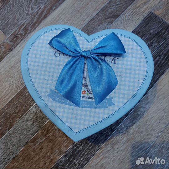 Коробка подарочная