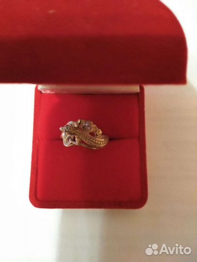 Серебряное кольцо