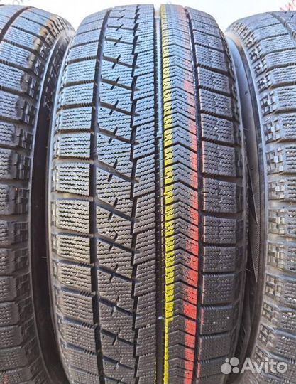 Bridgestone Blizzak VRX 185/60 R15 96U