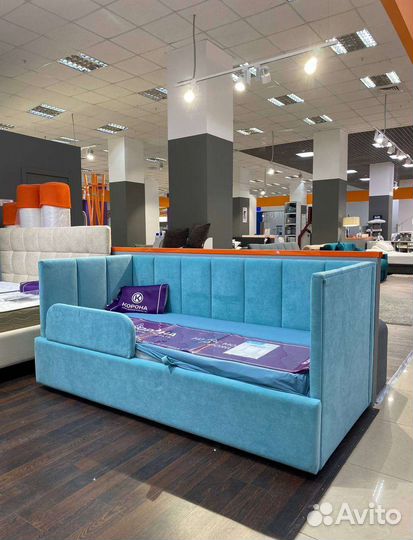 Детская кровать +с бортиком