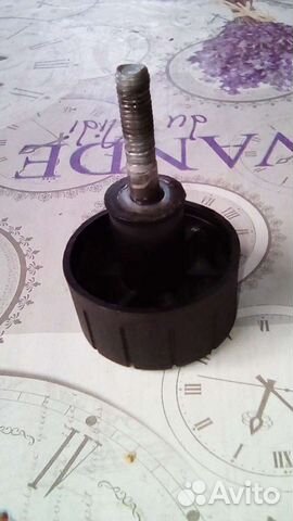 Крепёжный болт