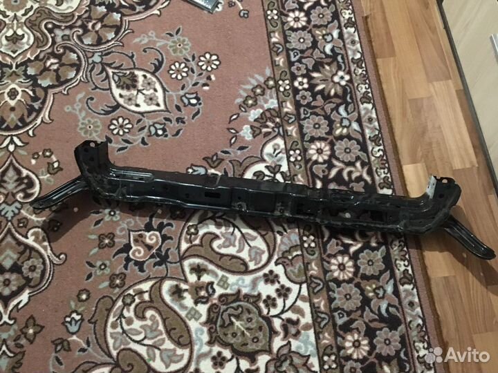 Верхняя планка передней панелиkiaceedjd