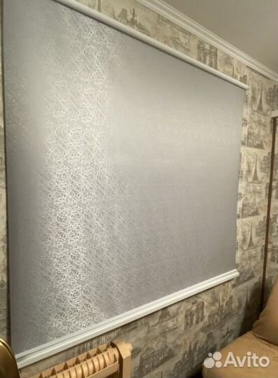 Рулонные шторы блэкаут в коробе S7477