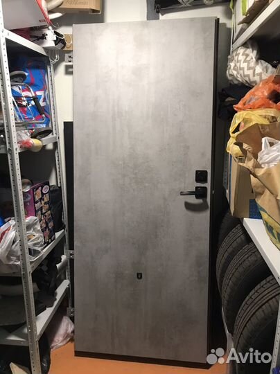 Дверь входная металлическая