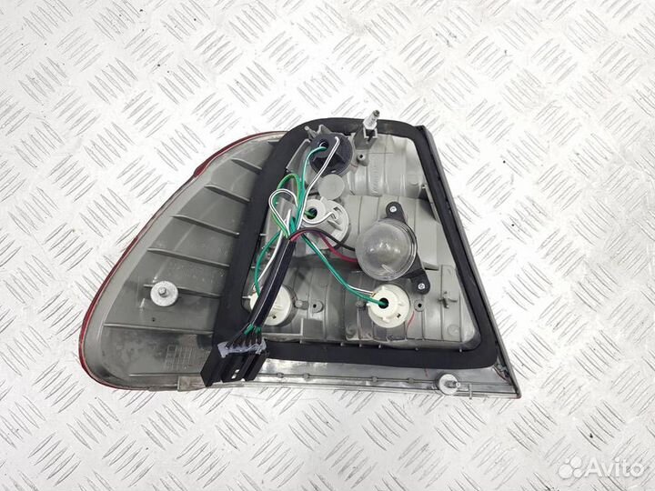 Фонарь задний правый BMW 3 E46