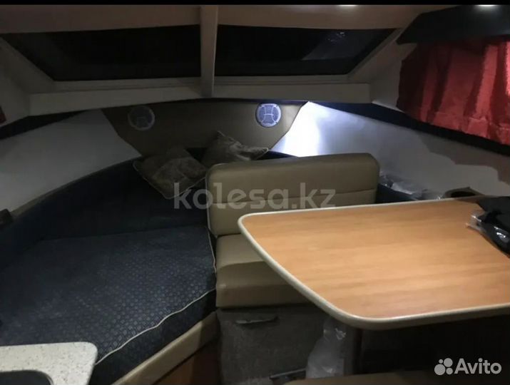 Продам круизный катер Bayliner-246 Discovery