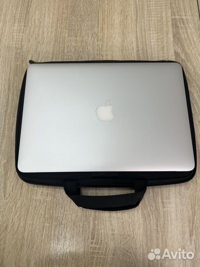 Apple MacBook Air 13