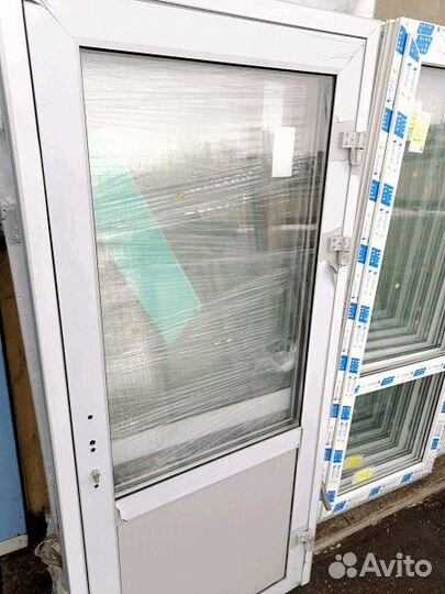 Двери 950х2100 готовые алюминиевые