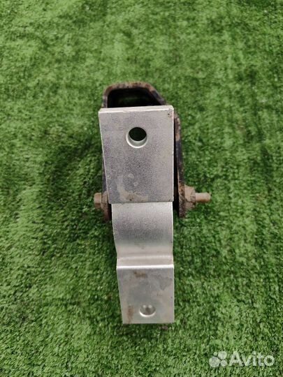 Подушка двигателя передняя Nissan Almera N16