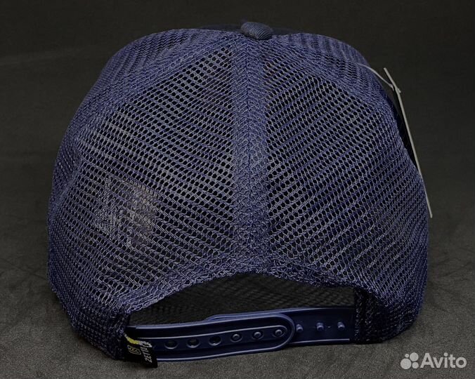 Бейсболка с сеткой