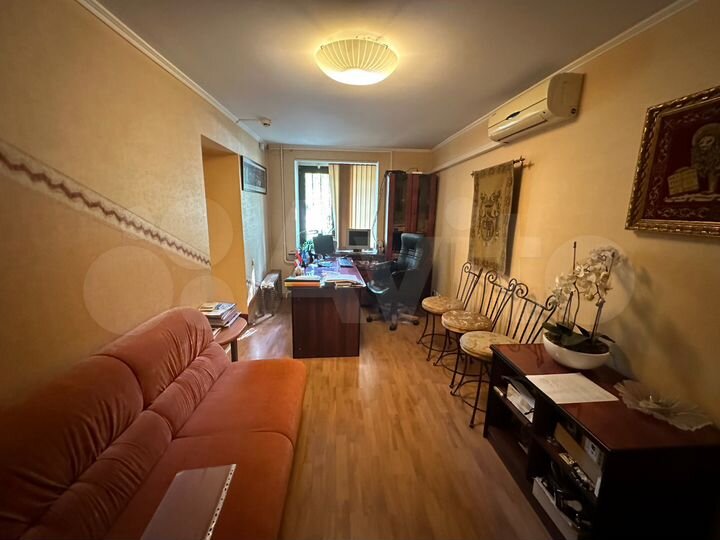 Офис на первой линии, 76 м²