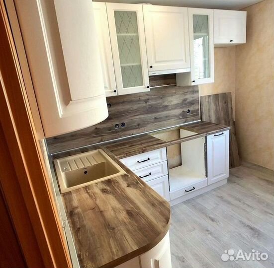 Кухни модерн