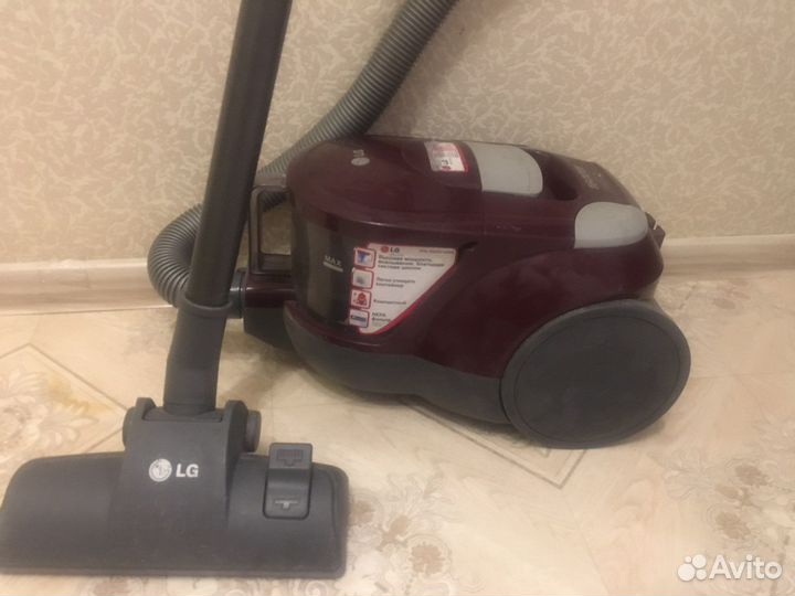 Пылесос Electrolux LG