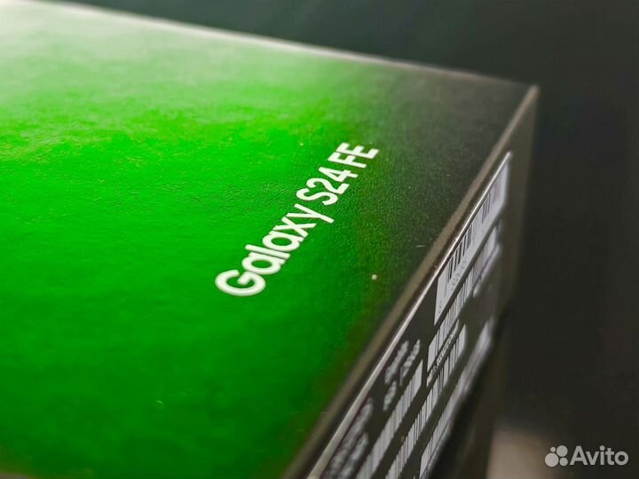 Samsung Galaxy S24 FE, 8/256 ГБ