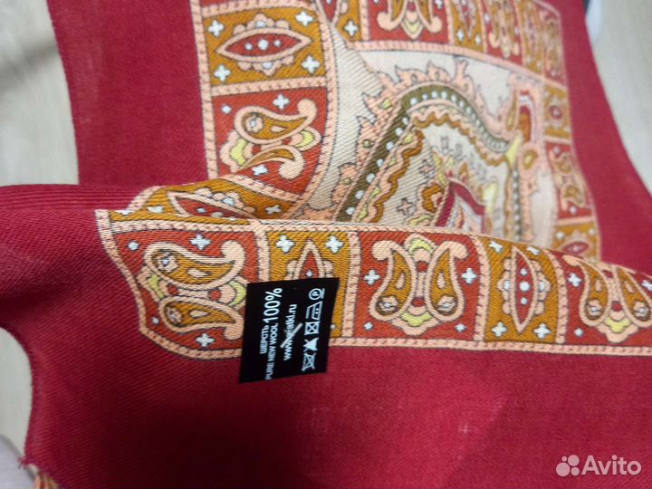 Павловопосадский шерстяной платок