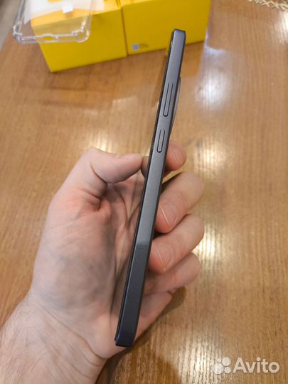 realme 13+, 8/256 ГБ