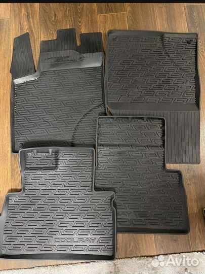 Автомобильные резиновые коврики Geely Coolray