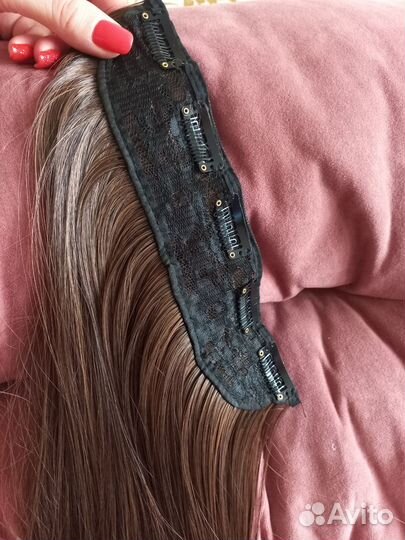 Волосы на заколках