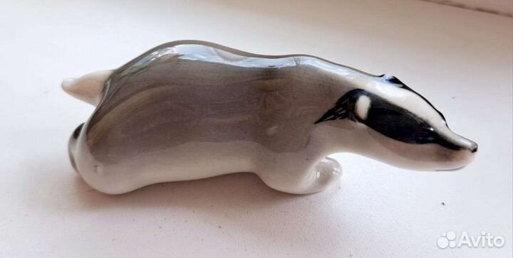 Фарфоровая статуэтка лфз