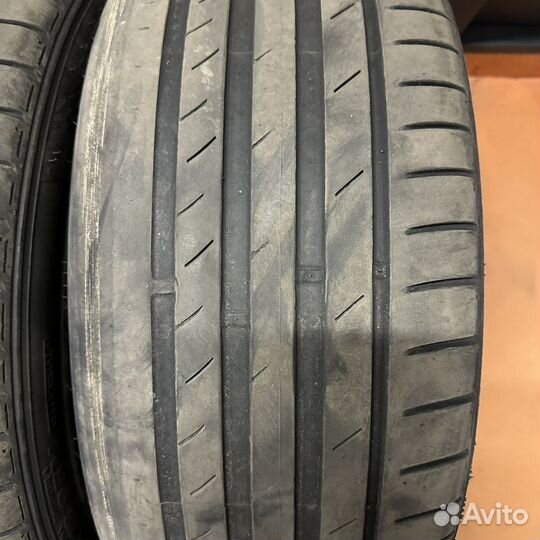 Kumho Ecsta PS71 235/40 R18