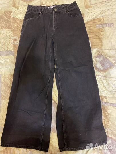 Джинсы широкие
