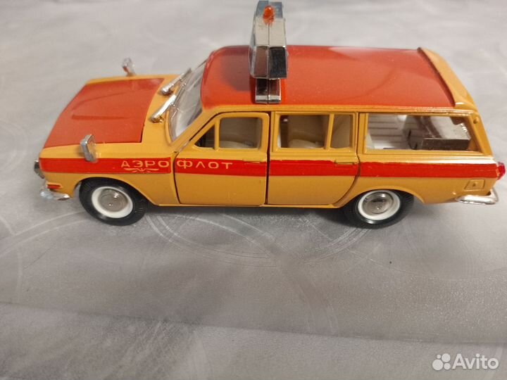 Модель СССР Газ24-02 эскорт 1:43