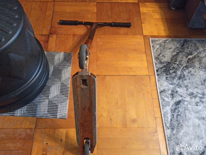 Трюковой самокат