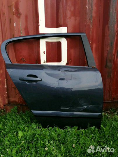 Дверь задняя правая opel astra h