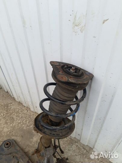 Амортизатор передний Renault Laguna lll M4R