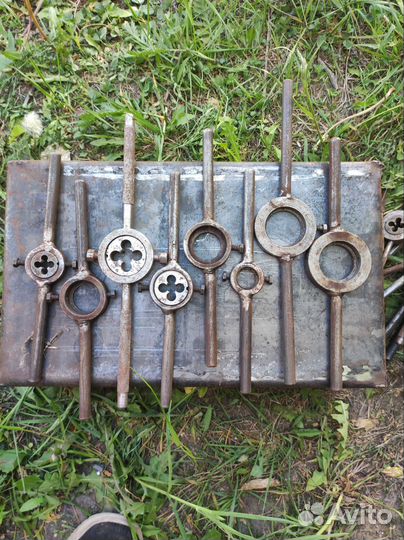 Метчики и плашки СССР